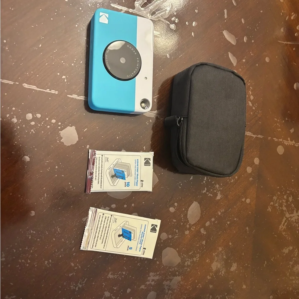 Kodak Printomatic Camera Bundle in Blue and White
